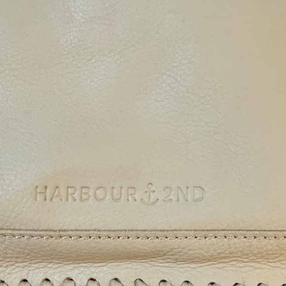 Harbour 2NdCream Crossbody Bag NWOT - Picture 2 of 8